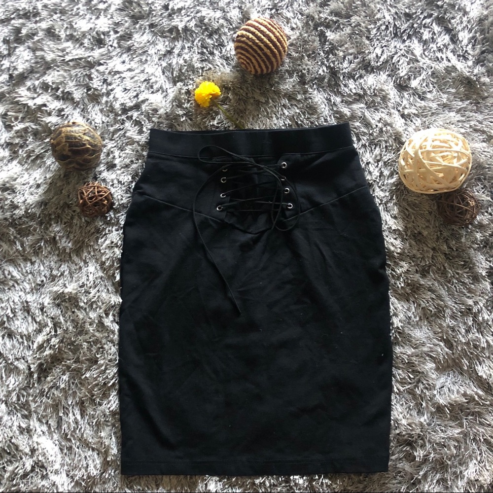 High waisted pencil skirt